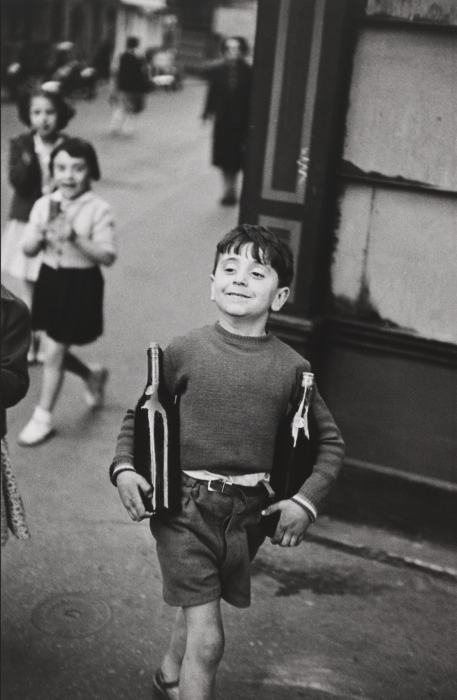 Henri Cartier-Bresson, Rue Mouffetard, Paris Henri Cartier-Bresson, Rue Mouffetard, Paris