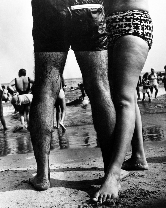 Leon Levinstein, American Suburb X Leon Levinstein, American Suburb X