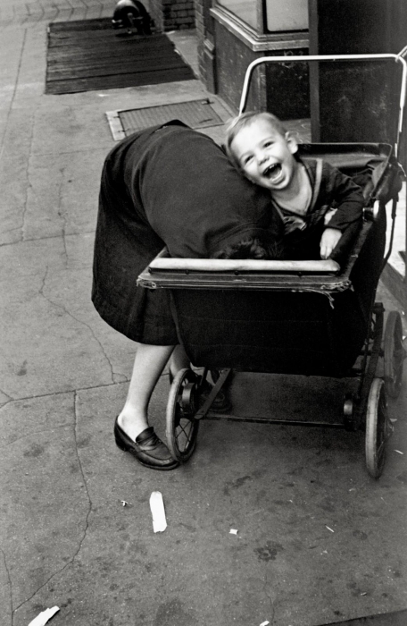 Helen Levitt, Baby in Carriage Helen Levitt, Baby in Carriage